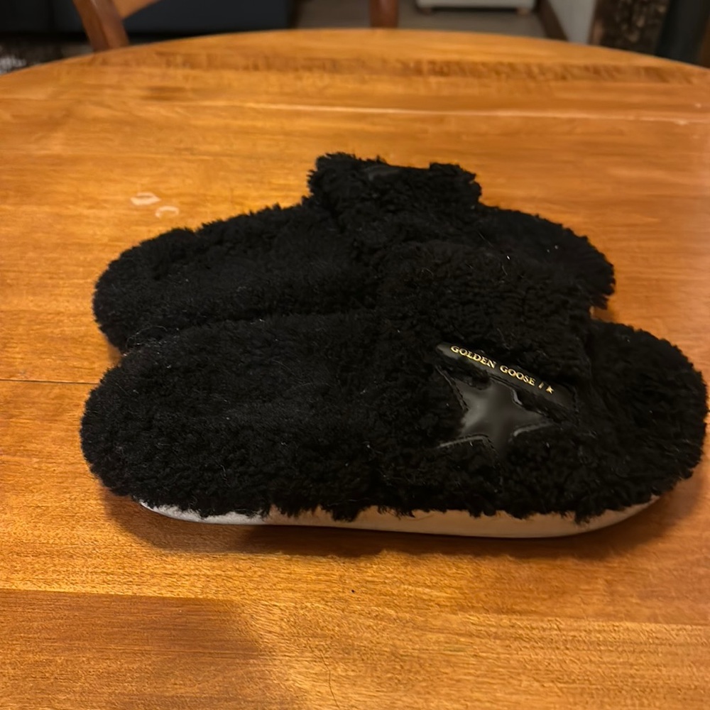 Golden Goose shearling Poolstar in black